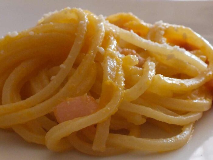 Pasta con la zucca e il guanciale